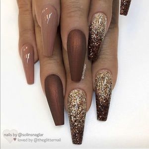 Meet your Posher, Ana